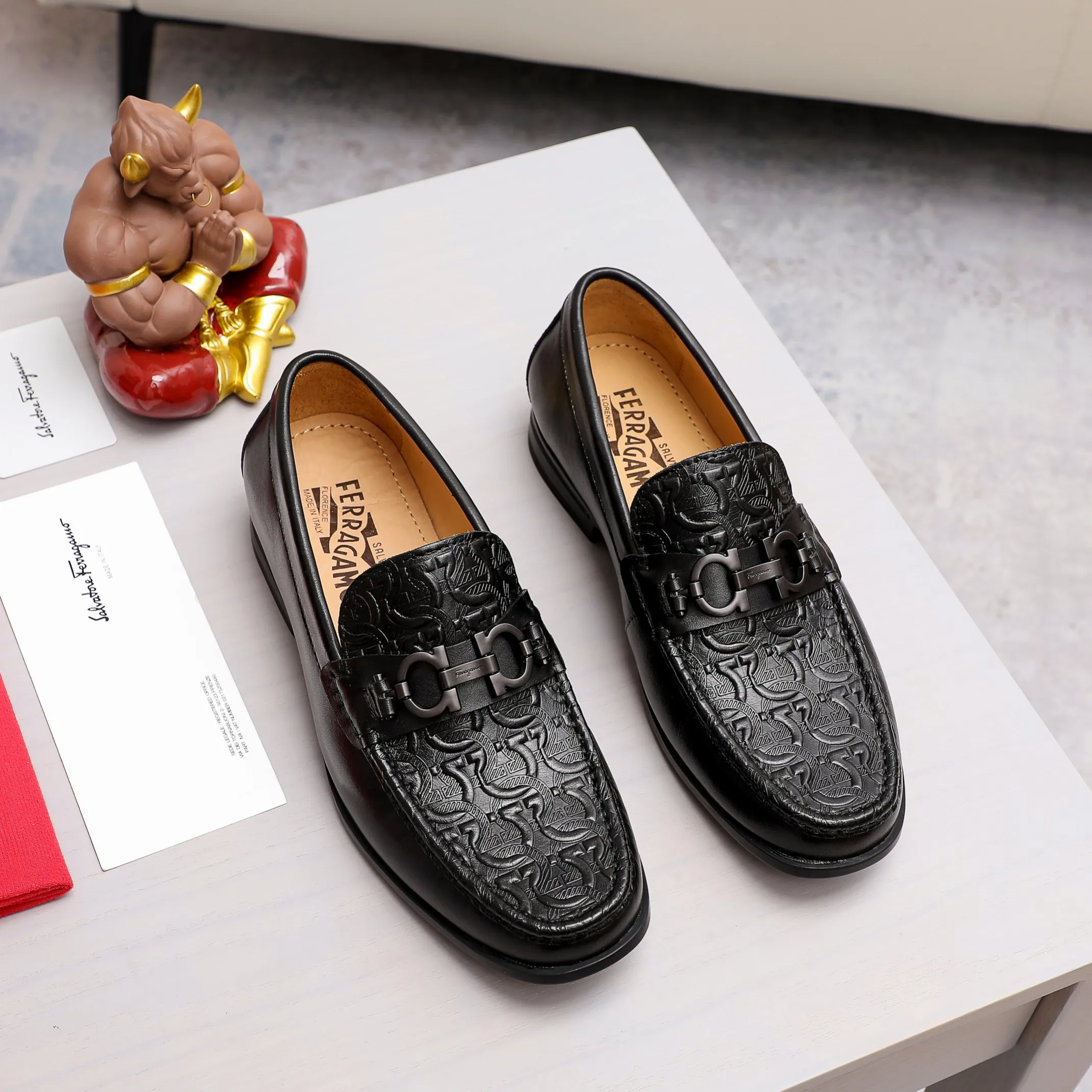 Men's clothing and shoes 💰460 🔥Ferragamo's new men's casual slip-on shoes🇨🇳Official website original 1:1 mold opening, original quality💯Fine workmanship, high-end luxury☘The upper is made of imported Italian first-layer cowhide🌴Luxury🐂leather lining🍓Rubber wear-resistant and non-slip outsole, breathable and comfortable to wear🍍The first choice for high-end men, black, size 38-45